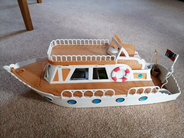 sylvanian pleasure boat